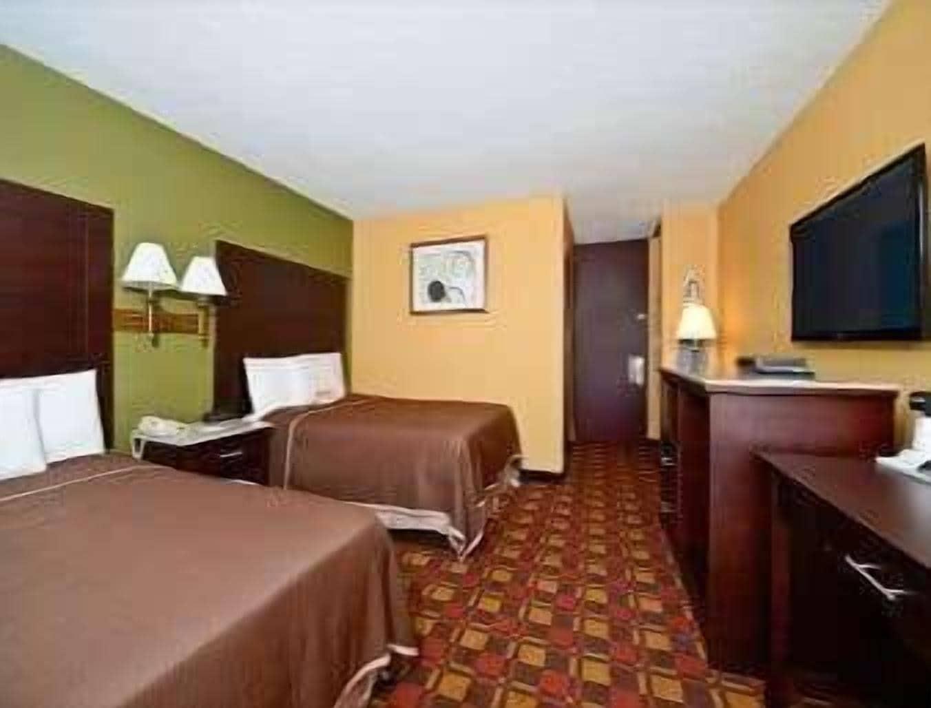 Howard Johnson By Wyndham Clifton Nj Eksteriør billede