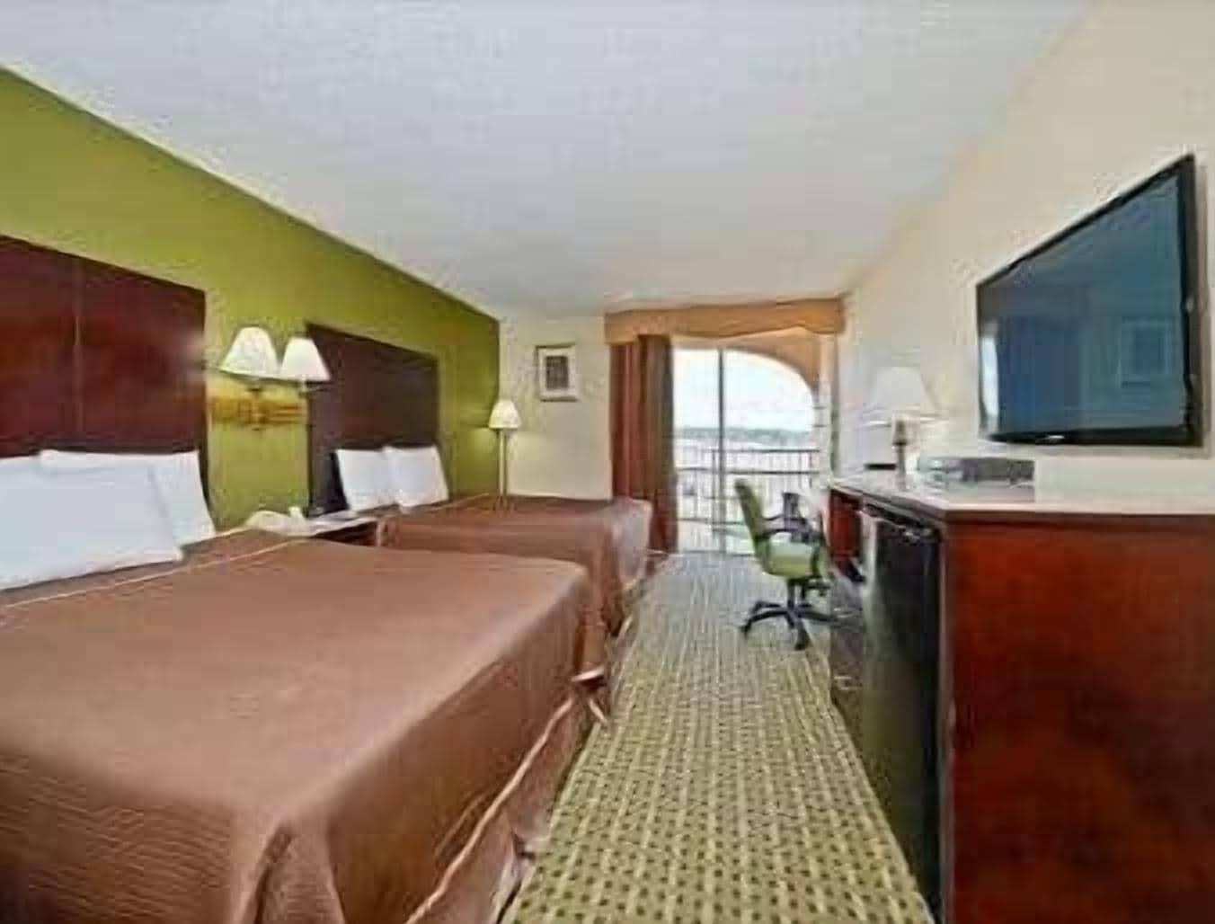 Howard Johnson By Wyndham Clifton Nj Eksteriør billede