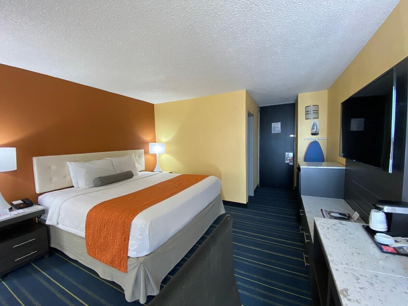 Howard Johnson By Wyndham Clifton Nj Eksteriør billede