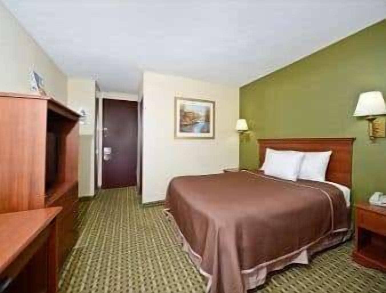 Howard Johnson By Wyndham Clifton Nj Eksteriør billede