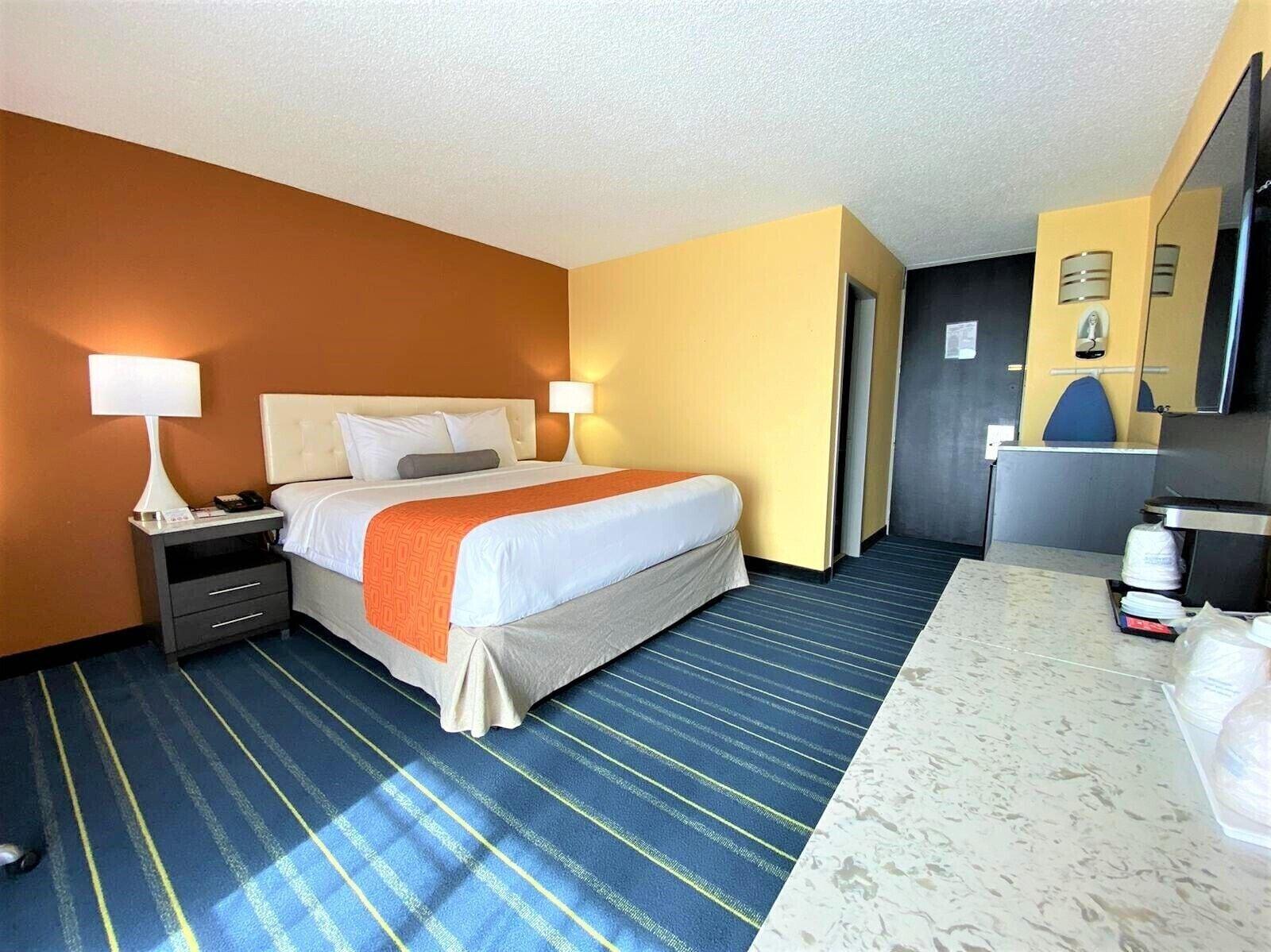 Howard Johnson By Wyndham Clifton Nj Eksteriør billede