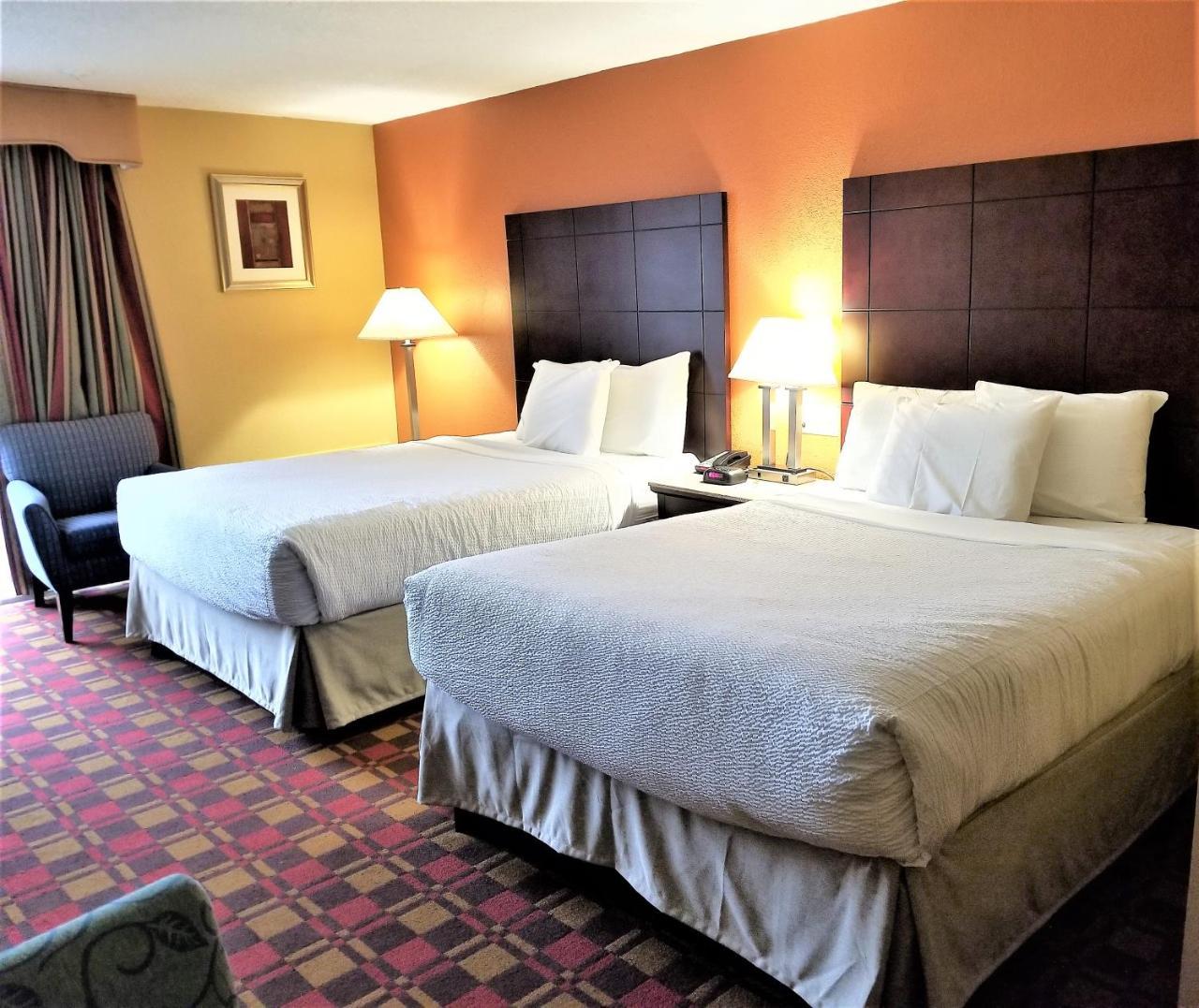 Howard Johnson By Wyndham Clifton Nj Eksteriør billede